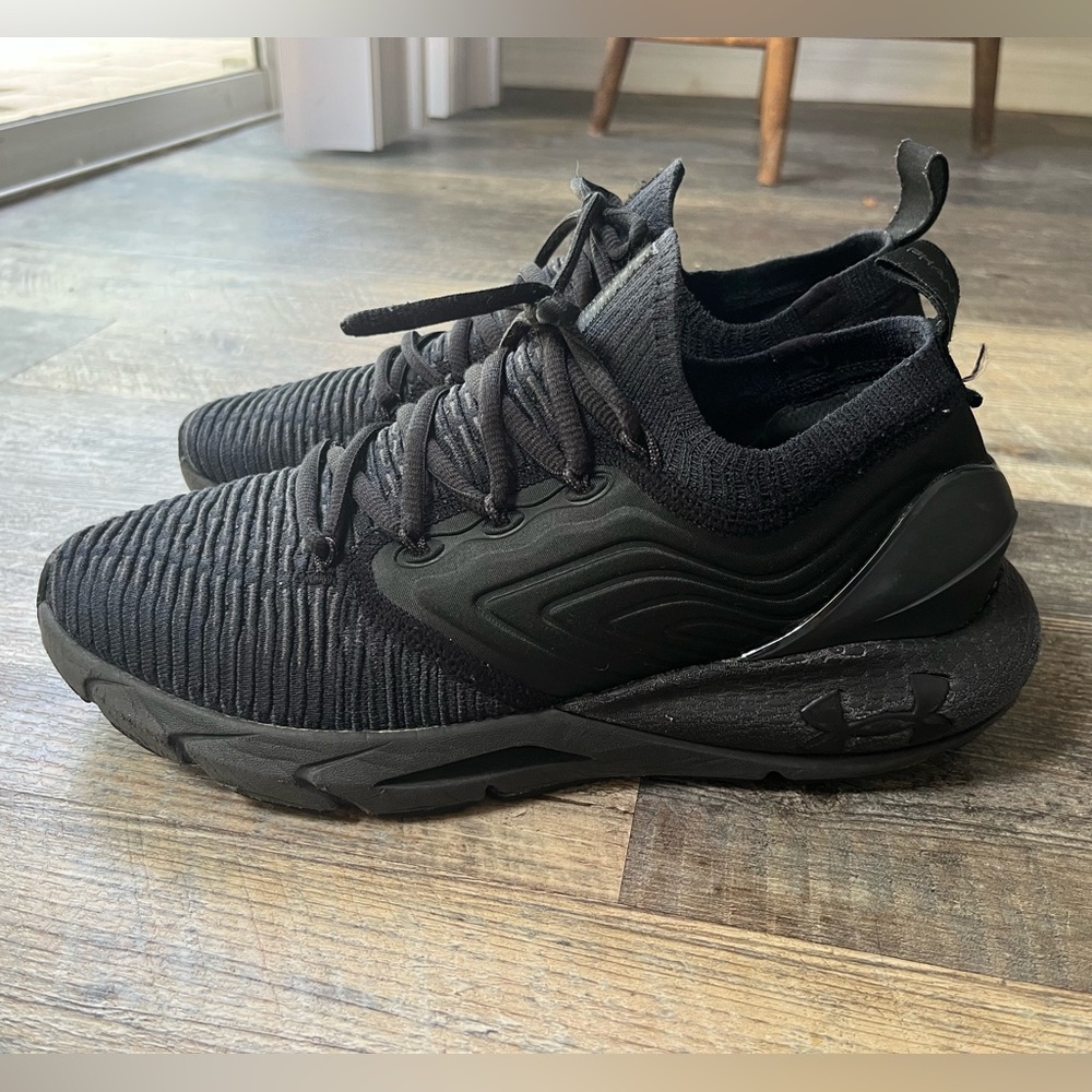 Under Armour Unisex Black Phantom Sneakers